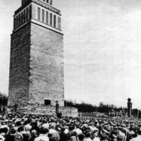 Торжественное открытие Национального Бухенвальдского мемориала. 14 сентября 1958. Фото: Ernst Schäfer