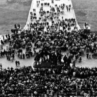 Вид с колокольни во время торжественного открытия Национального Бухенвальдского мемориала. 14 сентября 1958. Фото: Ernst Schäfer
