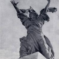 В.Б. Топуридзе. Призыв к миру. Декоративная скульптура на фронтоне театра в Чиатуре. Бронза. 1948 г.
