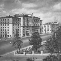 Москва. Большая Калужская улица. Жилой дом. Г.П. Гольц. 1940