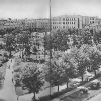 Молотов. Сквер имени Комсомола. 1935